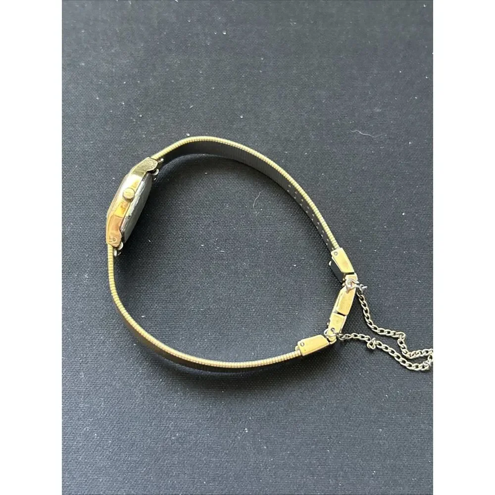 Pulsar Gold Tone Women’s Quartz Watch
